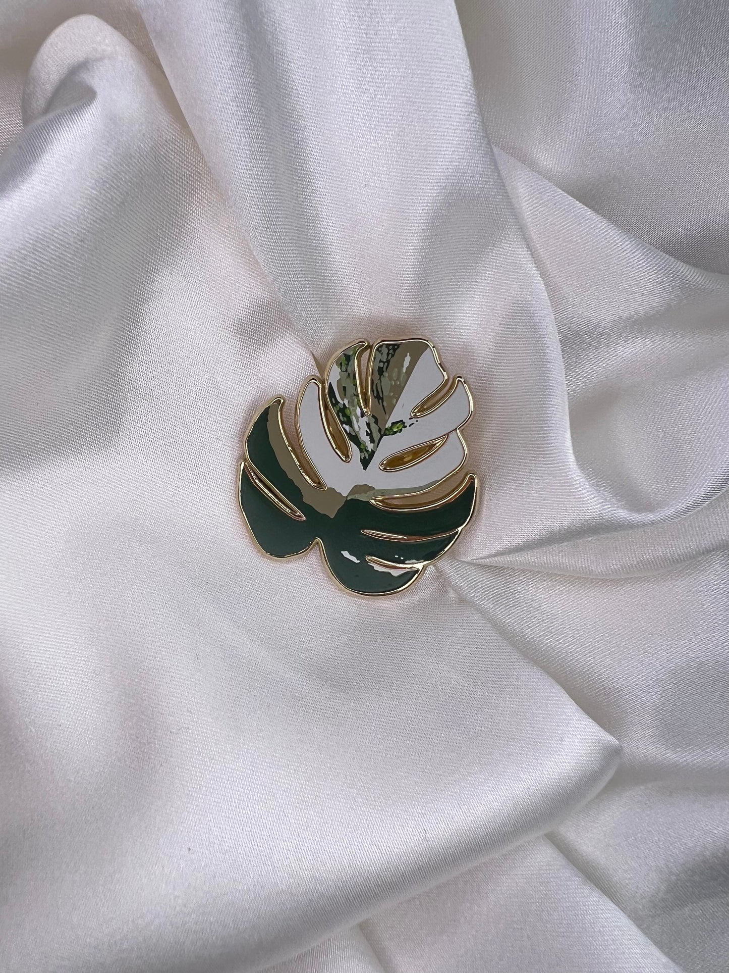 albo monstera enamel pin